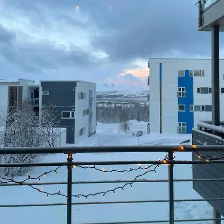 Cozy, Views, Parking Leilighet *